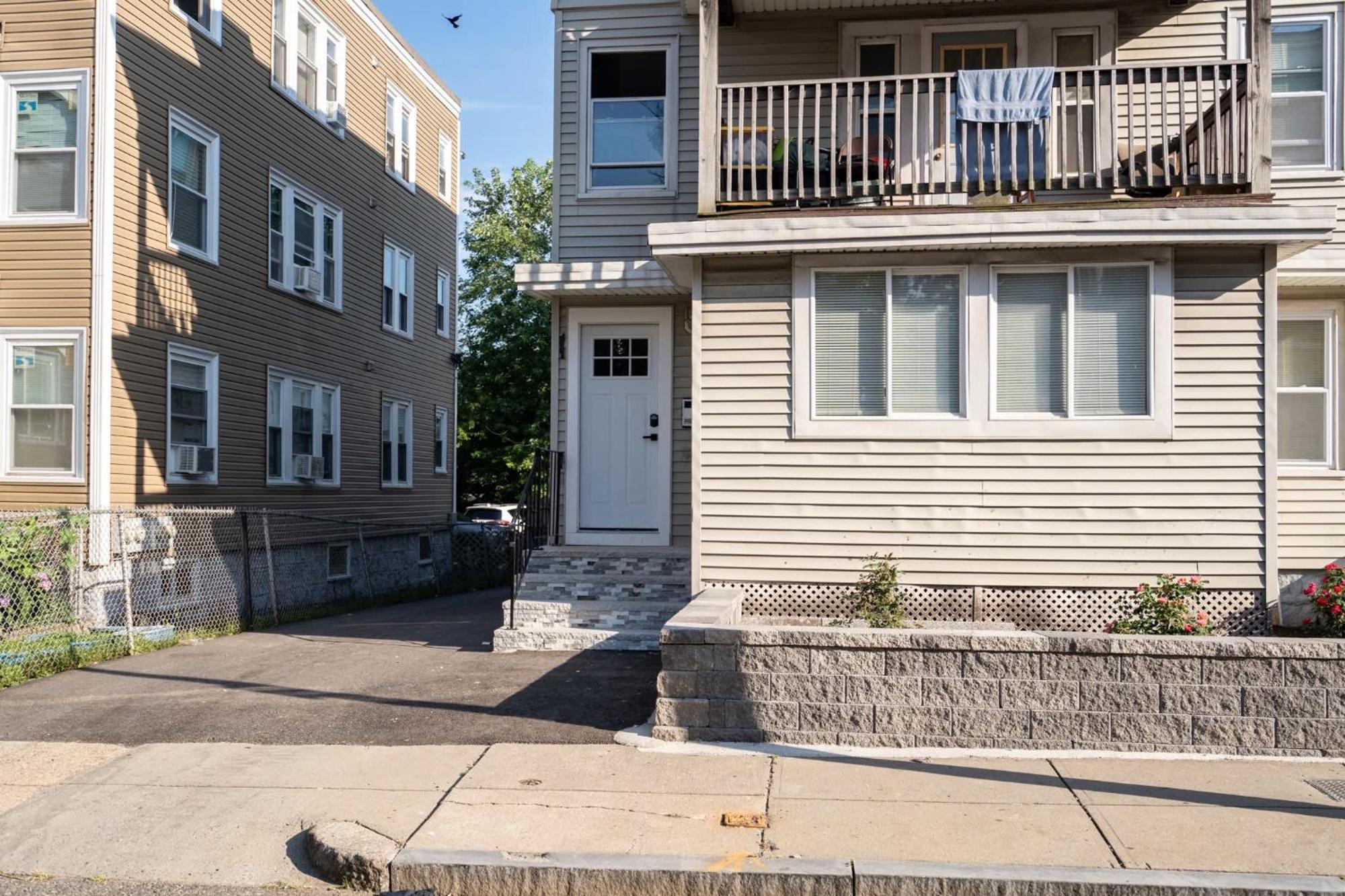 30-1 4Br Boston - Comfortable Apt Near Mbta Экстерьер фото